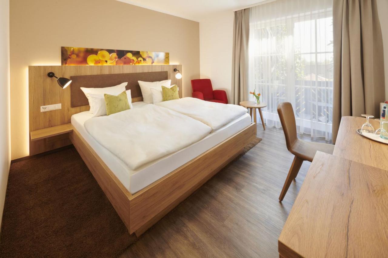Kreuz-Post Hotel-Restaurant-Spa Vogtsburg Eksteriør billede