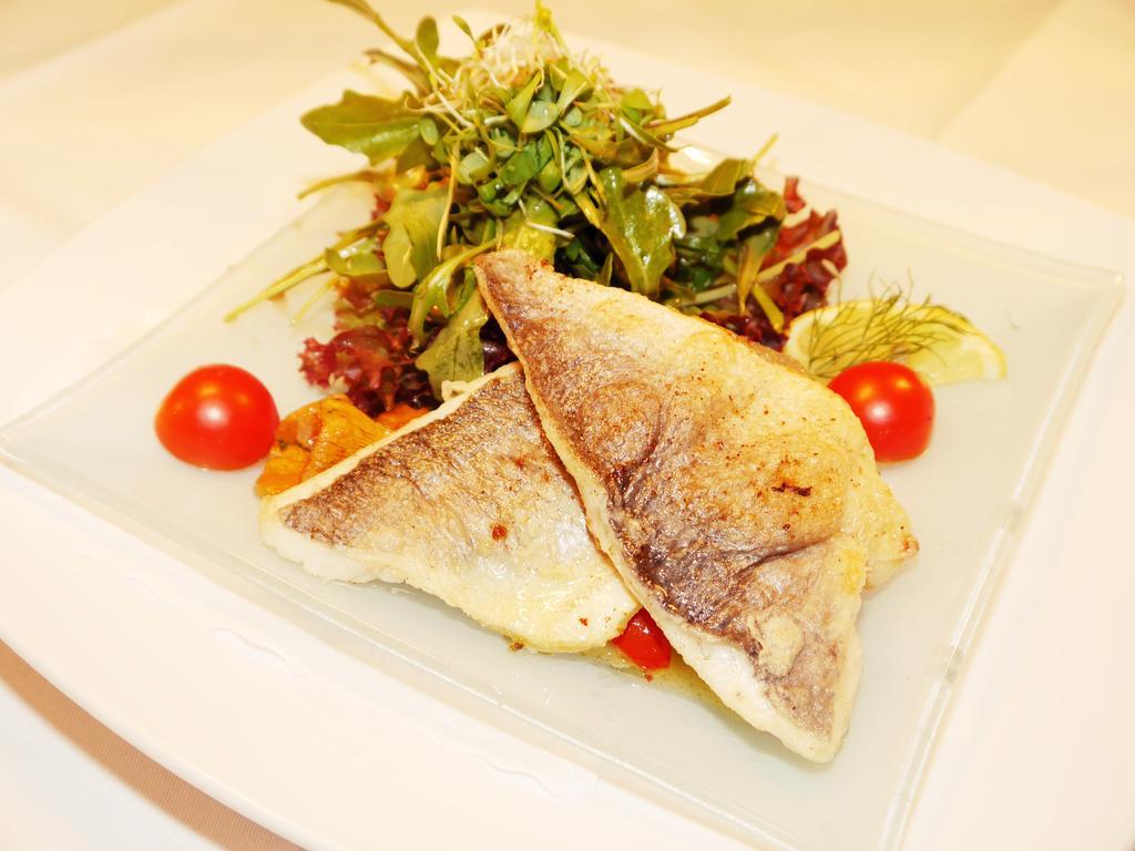 Kreuz-Post Hotel-Restaurant-Spa Vogtsburg Eksteriør billede
