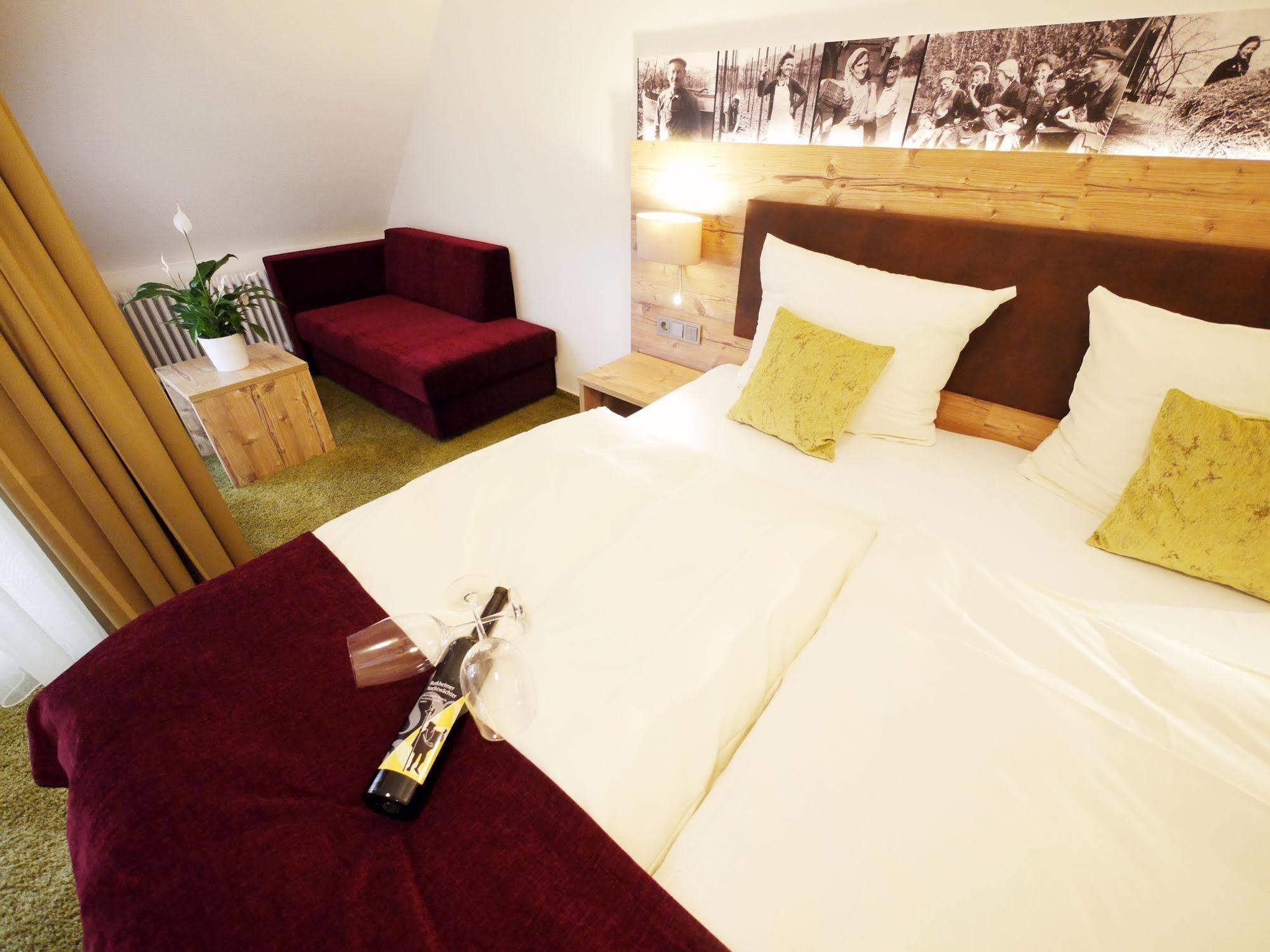 Kreuz-Post Hotel-Restaurant-Spa Vogtsburg Eksteriør billede